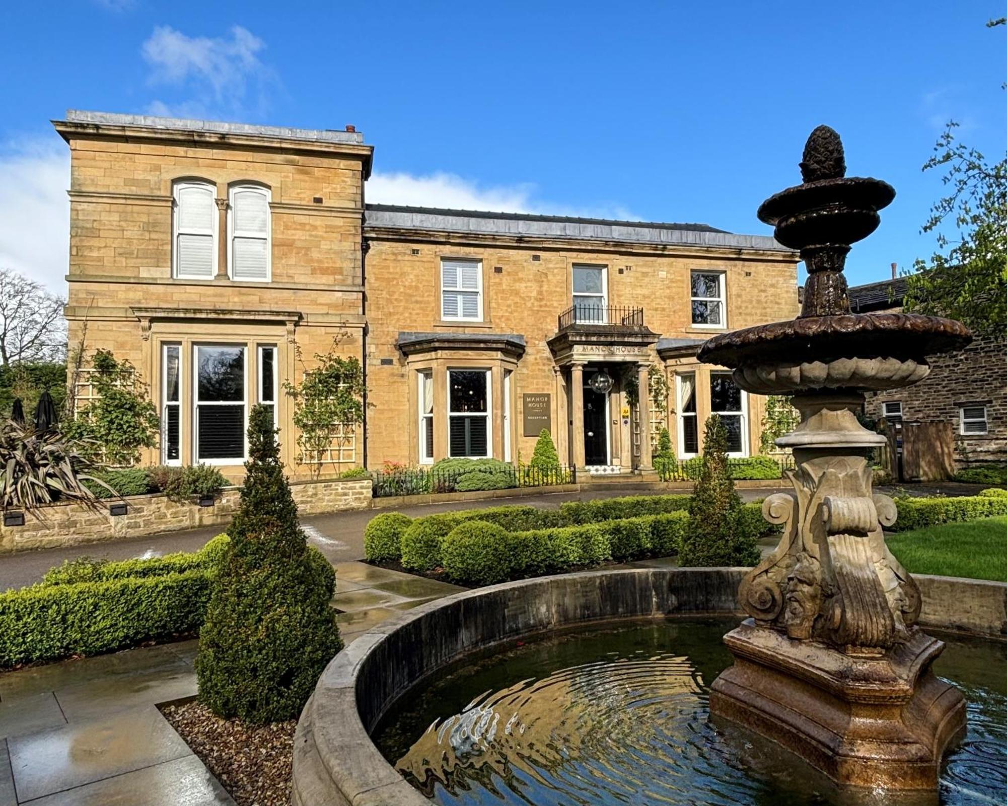 Hotel Manor House Lindley Huddersfield Exteriér fotografie